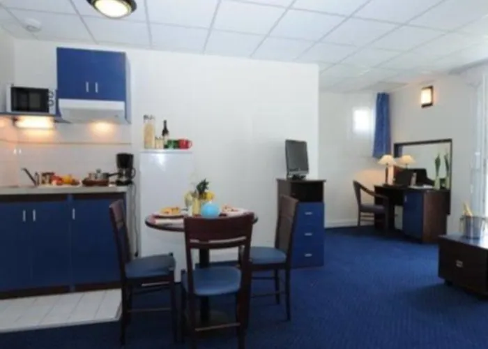 Appart'city 3* אנטיב